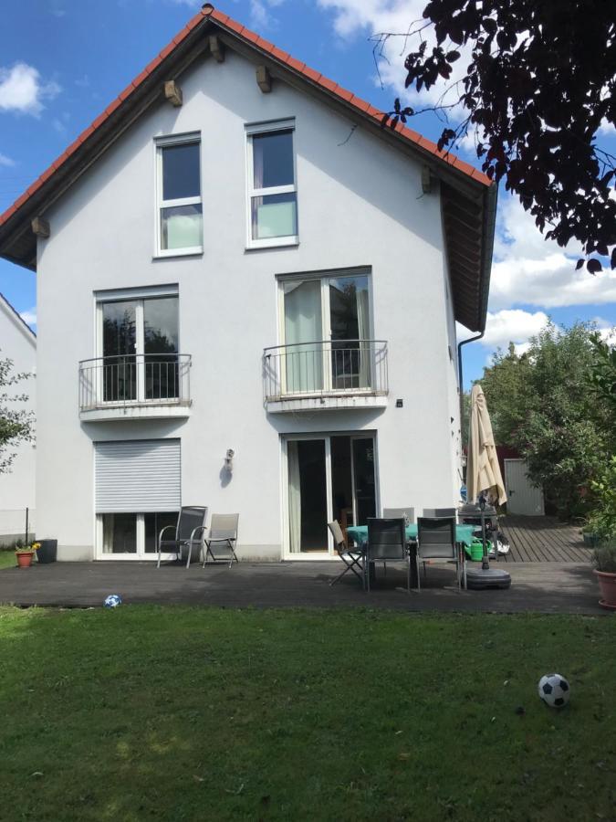 金茨堡House With Castle View & Art公寓 外观 照片